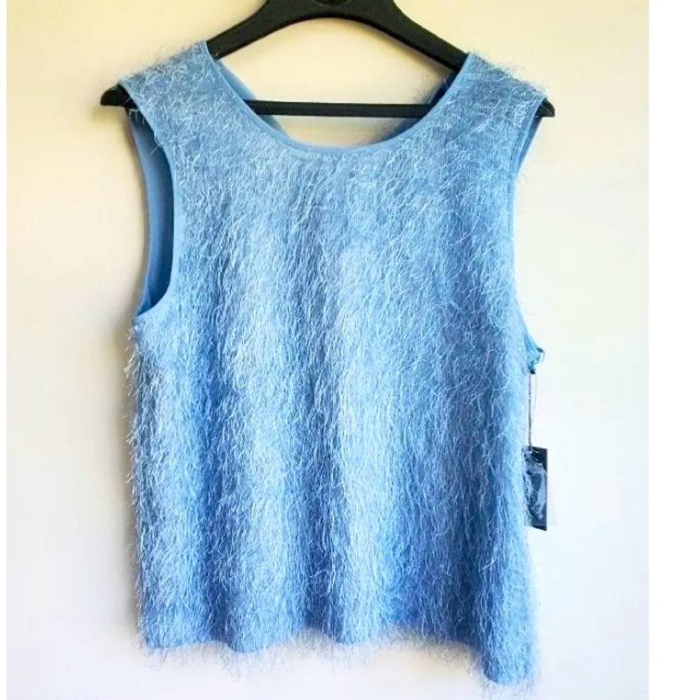 Y2K Vince Camuto Baby Blue Winter Wonderland Art Inspired Sleeveless Swe…
